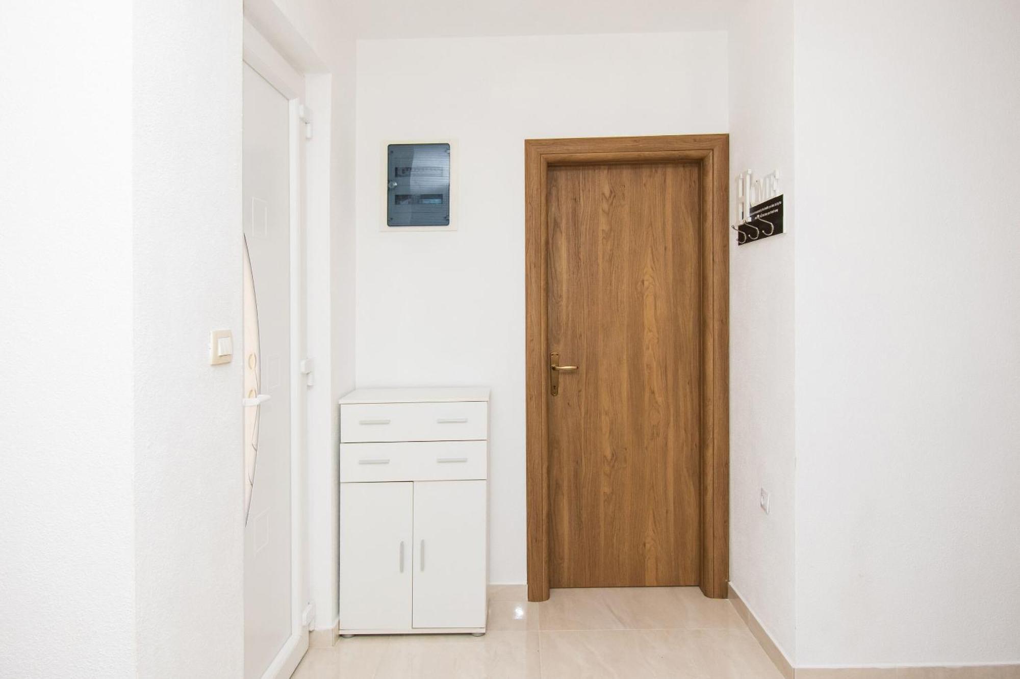 Apartment Ninic Srima Exterior photo